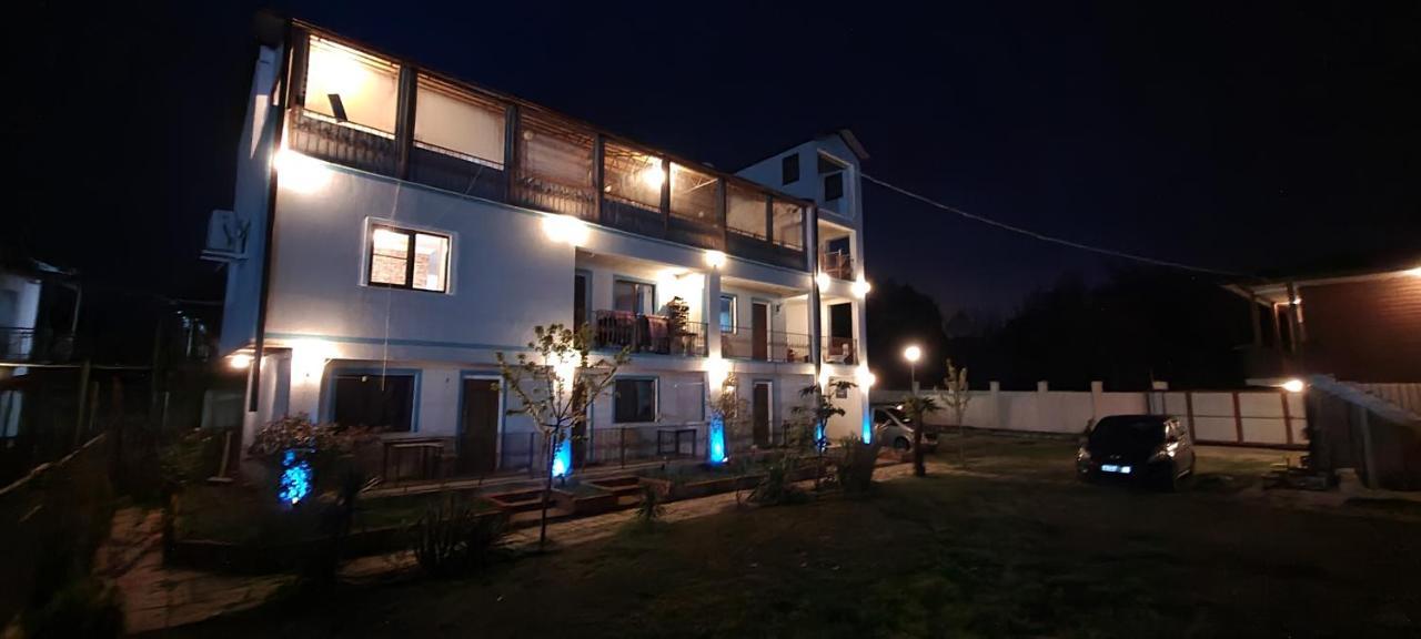Apsa Butik Hotel Sukhumi Exterior photo