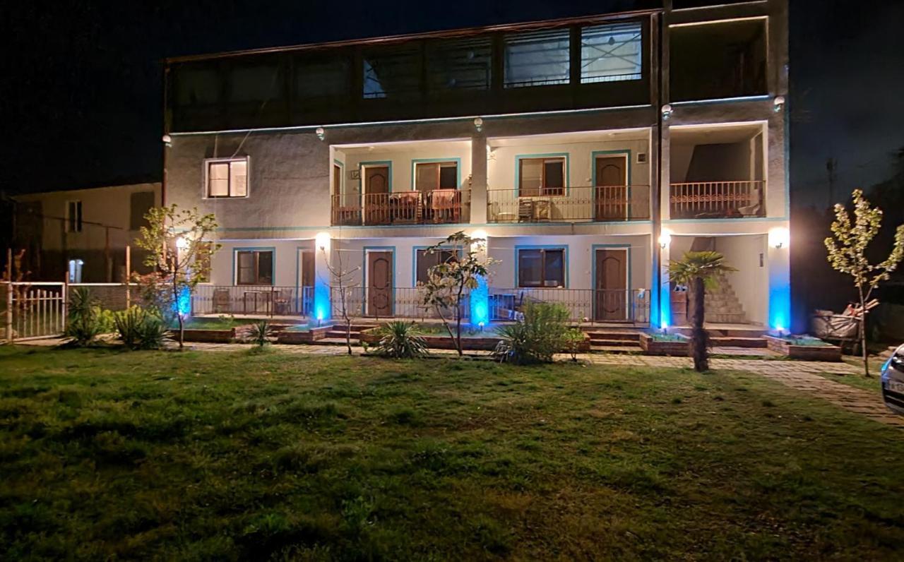 Apsa Butik Hotel Sukhumi Exterior photo